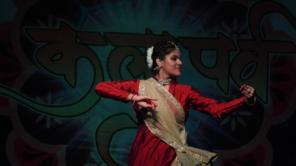 Kalaparv artists performing on stage